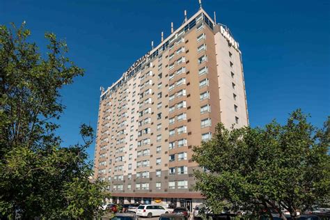 hotels in mississauga on dixie road|5400 dixie road.